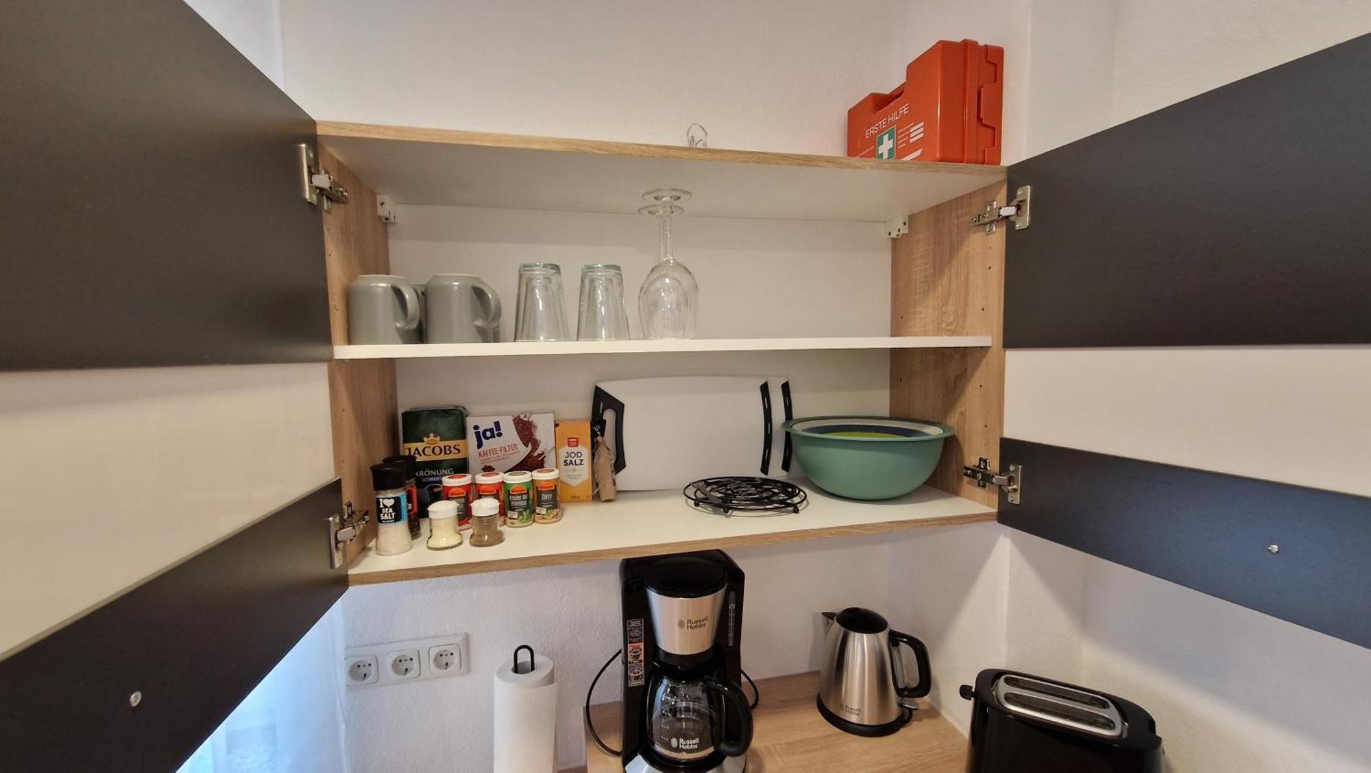 Appartment-Ferienwohnug mit Küche, Bad, kostenlos WLAN und Stellplatz, Modern eingerichtet Roding Zimmer foto